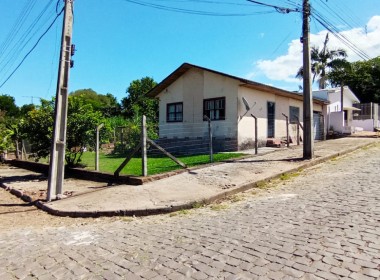 1f36c895-7f5d-4ed0-ac7b-d3495d98332d